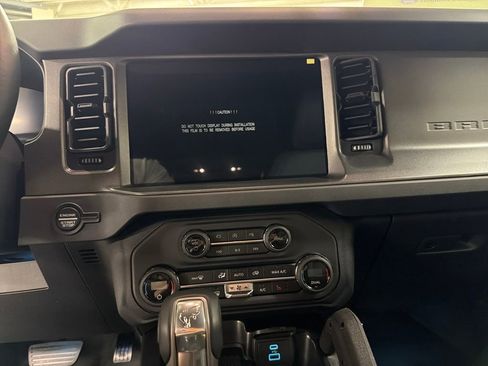 New 2025 Ford Bronco Badlands image 21