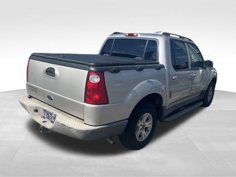 Used 2005 Ford Explorer Sport Trac XLT AWD/4WD image 5