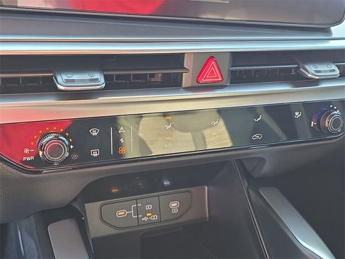 New 2026 Kia Sorento LX image 25