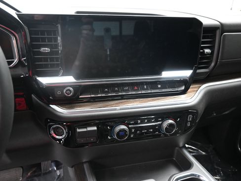 Certified 2025 Chevrolet Silverado 1500 RST w/ Convenience Package II image 15