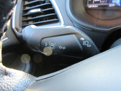 Certified 2022 Ford Edge SEL w/ Convenience Package image 10