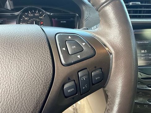 Used 2014 Lincoln MKX FWD w/ Equipment Group 102A image 25