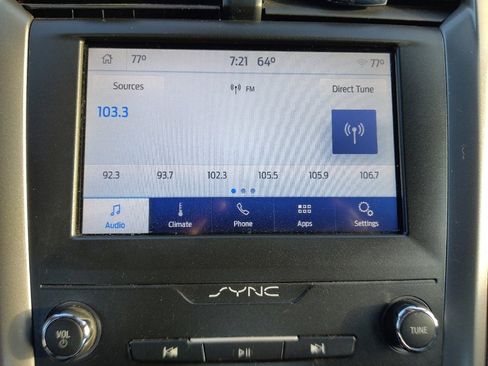 Used 2020 Ford Fusion SE image 25