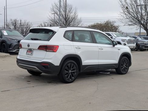 Used 2023 Volkswagen Taos S image 6