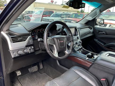 Used 2018 GMC Yukon SLT w/ Open Road Package AWD/4WD image 16