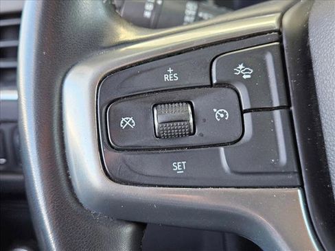 Used 2023 Chevrolet Suburban LT image 13