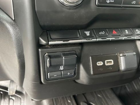 Used 2023 GMC Sierra 3500 Pro w/ Convenience Package AWD/4WD image 29