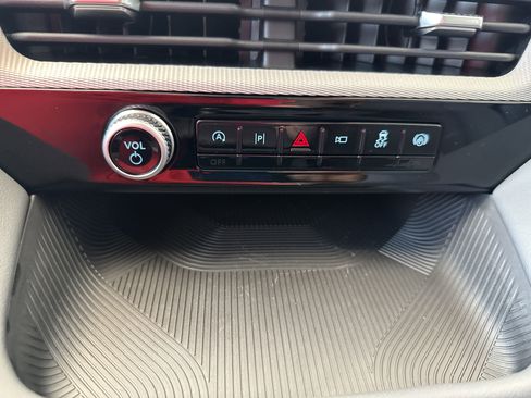 New 2025 Ford Explorer Active image 26