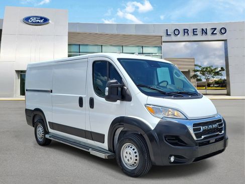Used 2025 RAM ProMaster 2500 w/ U-Haul Equipment Group FWD image 3