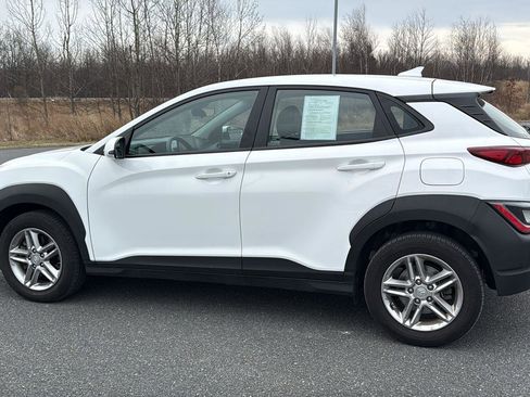 Used 2023 Hyundai Kona SE w/ Cargo Package image 11
