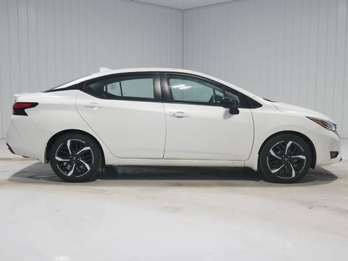 Used 2024 Nissan Versa SR w/ Electronics Package image 4