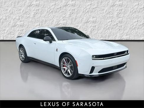 Used 2024 Dodge Charger Daytona Scat Pack w/ Plus Group AWD/4WD image 1