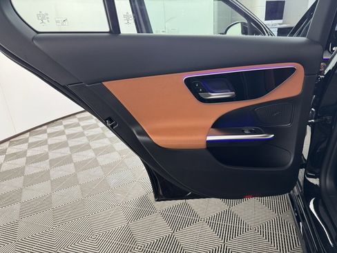 Certified 2023 Mercedes-Benz C 300 4MATIC Sedan image 18