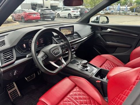 Used 2019 Audi SQ5 Premium Plus w/ Premium Plus Package AWD/4WD image 18