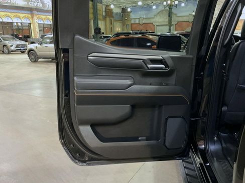 Certified 2025 GMC Sierra 1500 AT4 w/ AT4 Premium Package image 20