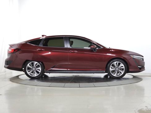 Used 2018 Honda Clarity Touring image 10