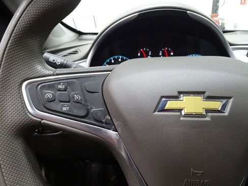 Used 2022 Chevrolet Malibu LT image 25