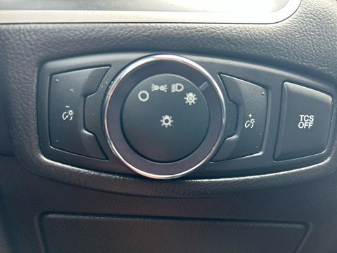 Used 2022 Ford Edge SE w/ Black Appearance Package AWD/4WD image 8
