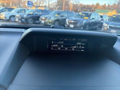 Used 2023 Subaru Forester Premium image 43