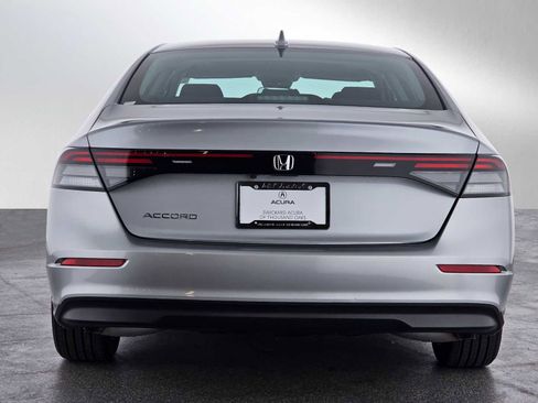 Used 2023 Honda Accord EX image 4