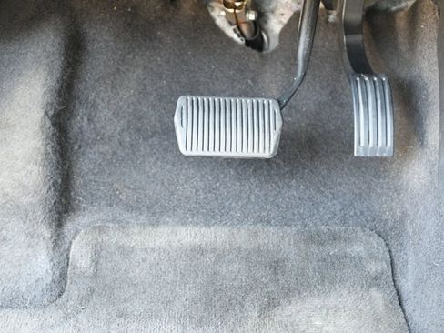 Used 2017 Ford Focus SEL FWD image 17