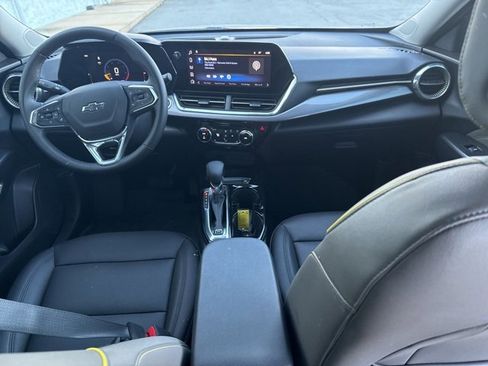 Used 2025 Chevrolet Trax ACTIV w/ Driver Confidence Package image 20