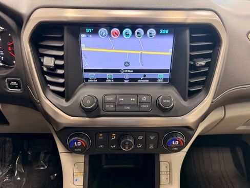 Used 2018 GMC Acadia Denali w/ Technology Package AWD/4WD image 32