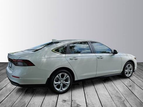 Certified 2025 Honda Accord LX image 5