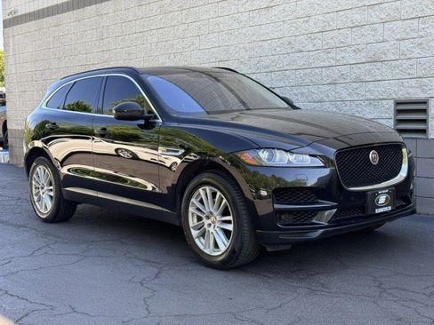 Used 2019 Jaguar F-PACE Prestige AWD/4WD image 4