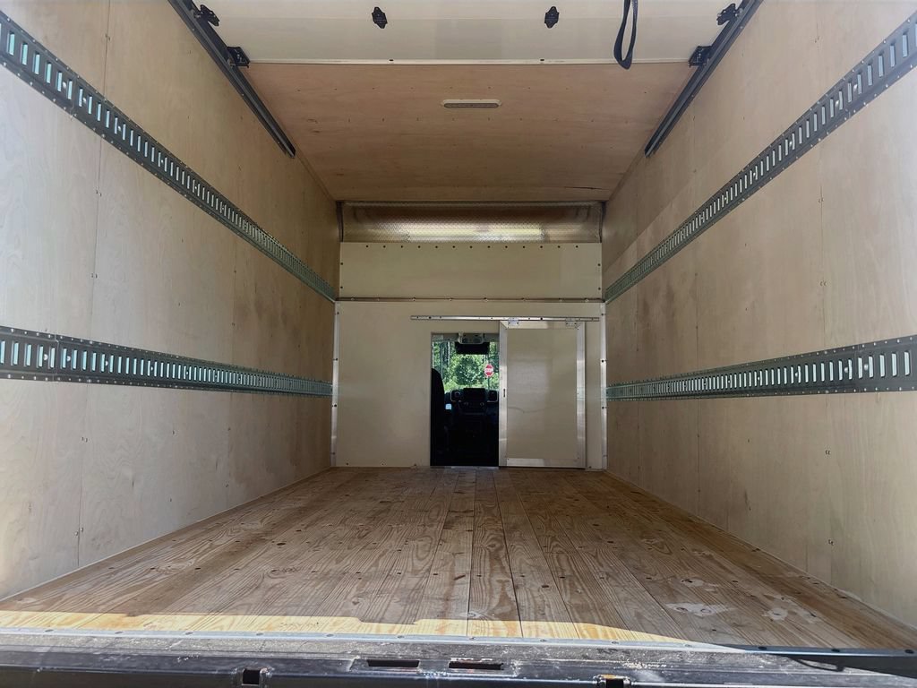 Used 2025 RAM ProMaster 3500 w/ Quick Order Package 22G SLT FWD image 10