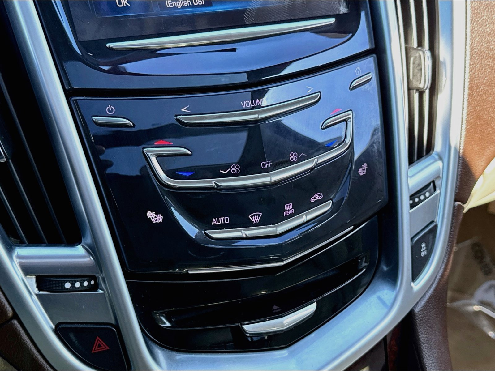 Used 2015 Cadillac SRX Luxury AWD/4WD image 19