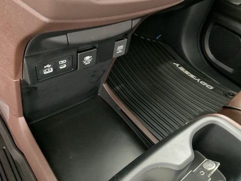 New 2026 Honda Odyssey Touring image 14
