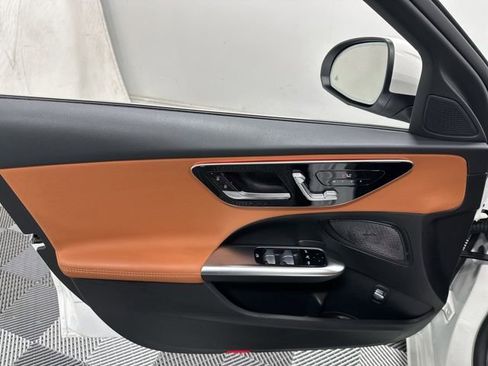 Used 2025 Mercedes-Benz C 300 4MATIC Sedan image 15