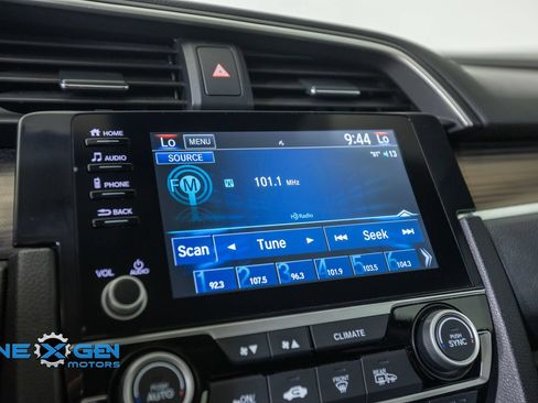 Used 2019 Honda Civic EX image 17