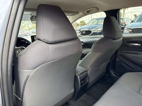 Used 2021 Toyota Corolla LE image 14