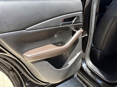 Used 2022 MAZDA CX-30 AWD 2.5 S w/ Premium Package image 14