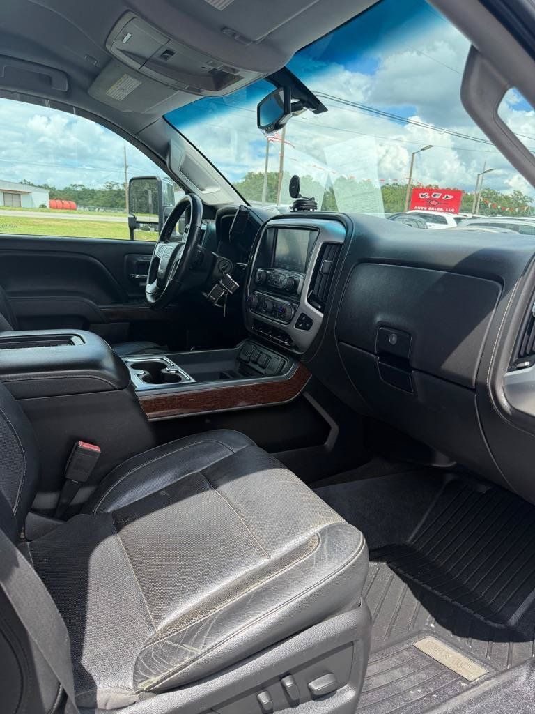 Used 2017 GMC Sierra 2500 SLT w/ Suspension Package, Off-Road AWD/4WD image 10