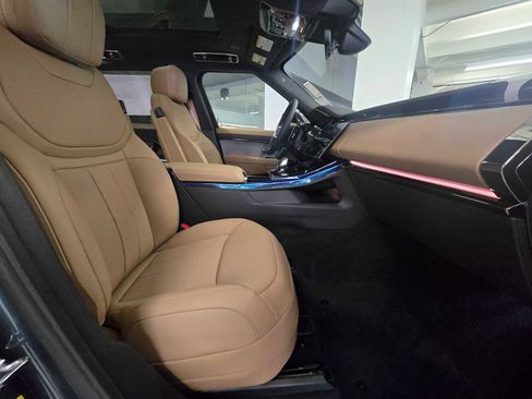 New 2026 Land Rover Range Rover Sport SE AWD/4WD image 11