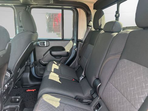 Used 2024 Jeep Gladiator Mojave w/ Convenience Group AWD/4WD image 12