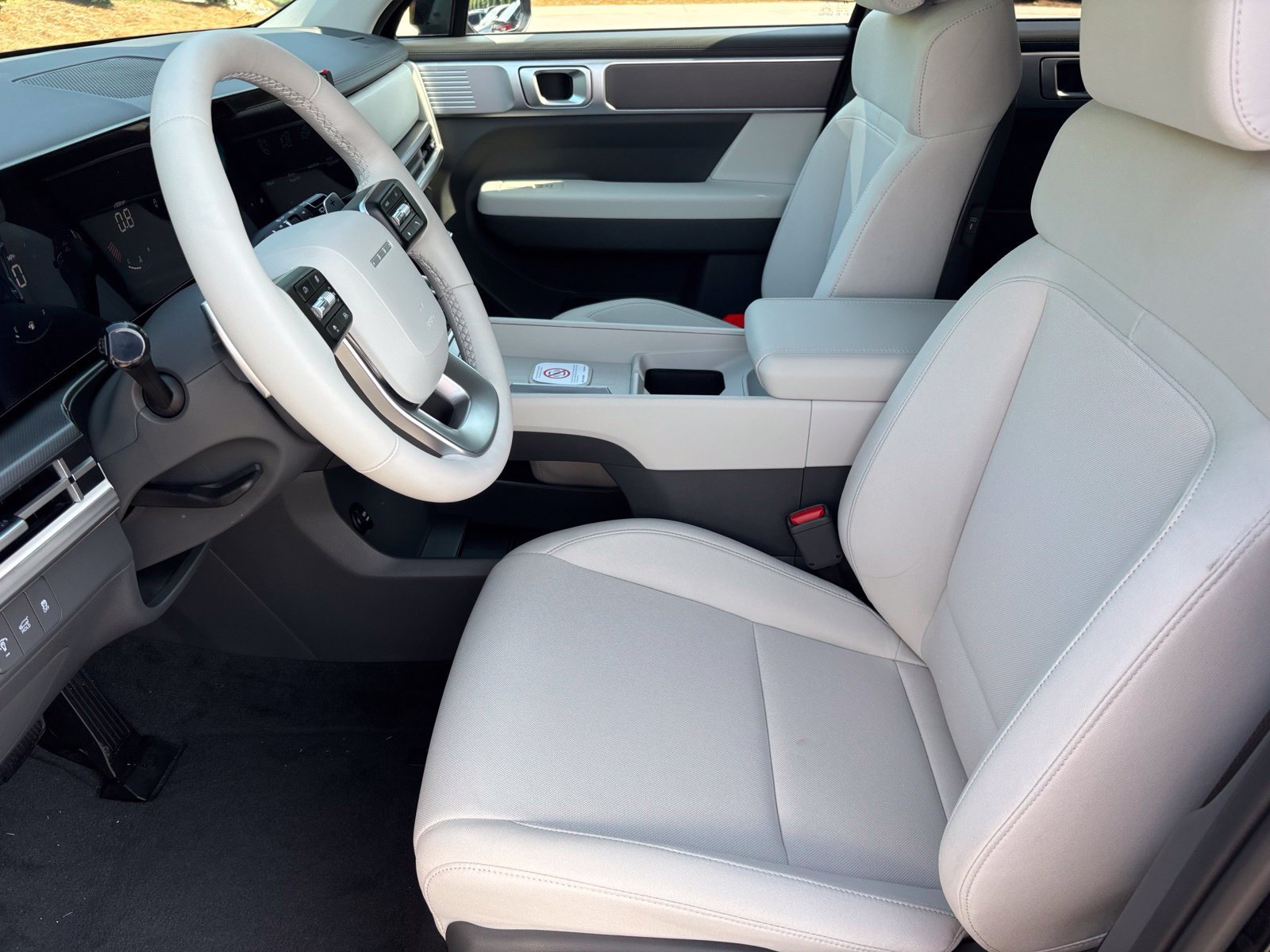New 2027 Hyundai Santa Fe SE FWD image 12