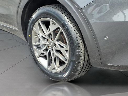 Used 2023 Genesis GV70 2.5T w/ Advanced Package AWD/4WD image 12