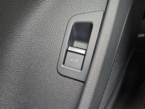 New 2026 Audi Q7 2.0T Premium AWD/4WD image 16