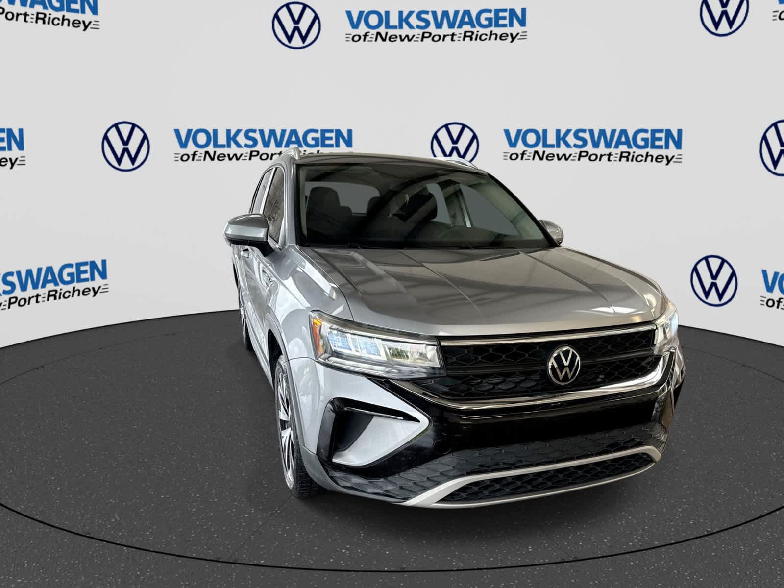 Used 2022 Volkswagen Taos SE FWD image 16