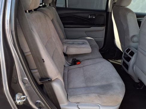 Used 2019 Honda Pilot LX image 22