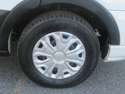 Used 2024 Ford Transit 350 XLT image 10