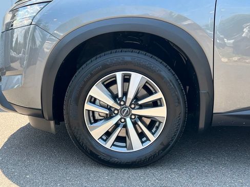 Certified 2024 Nissan Pathfinder SL AWD/4WD image 10