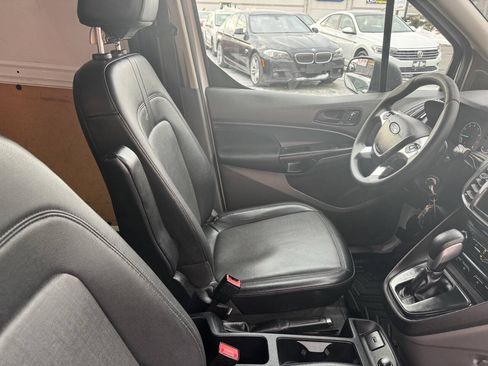 Used 2019 Ford Transit Connect XL FWD image 20