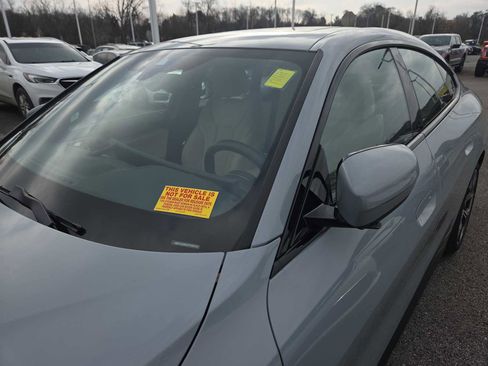 Used 2023 BMW i4 eDrive40 w/ M Sport Package image 12