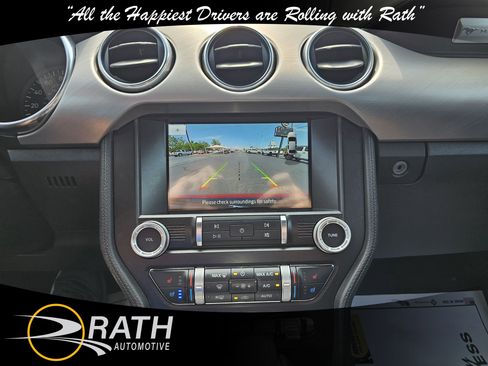 Used 2022 Ford Mustang Premium image 14