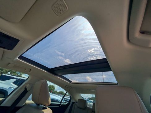Used 2019 Lexus ES 350 w/ Accessory Package 2 FWD image 12
